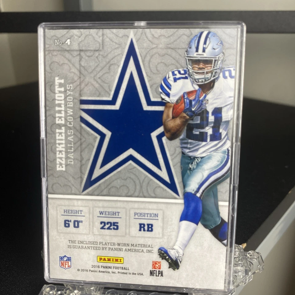 Ezekiel Elliot 2016 Panini - Squires Jerseys #4 ( RC) - Cowboys - Image 2 of 4