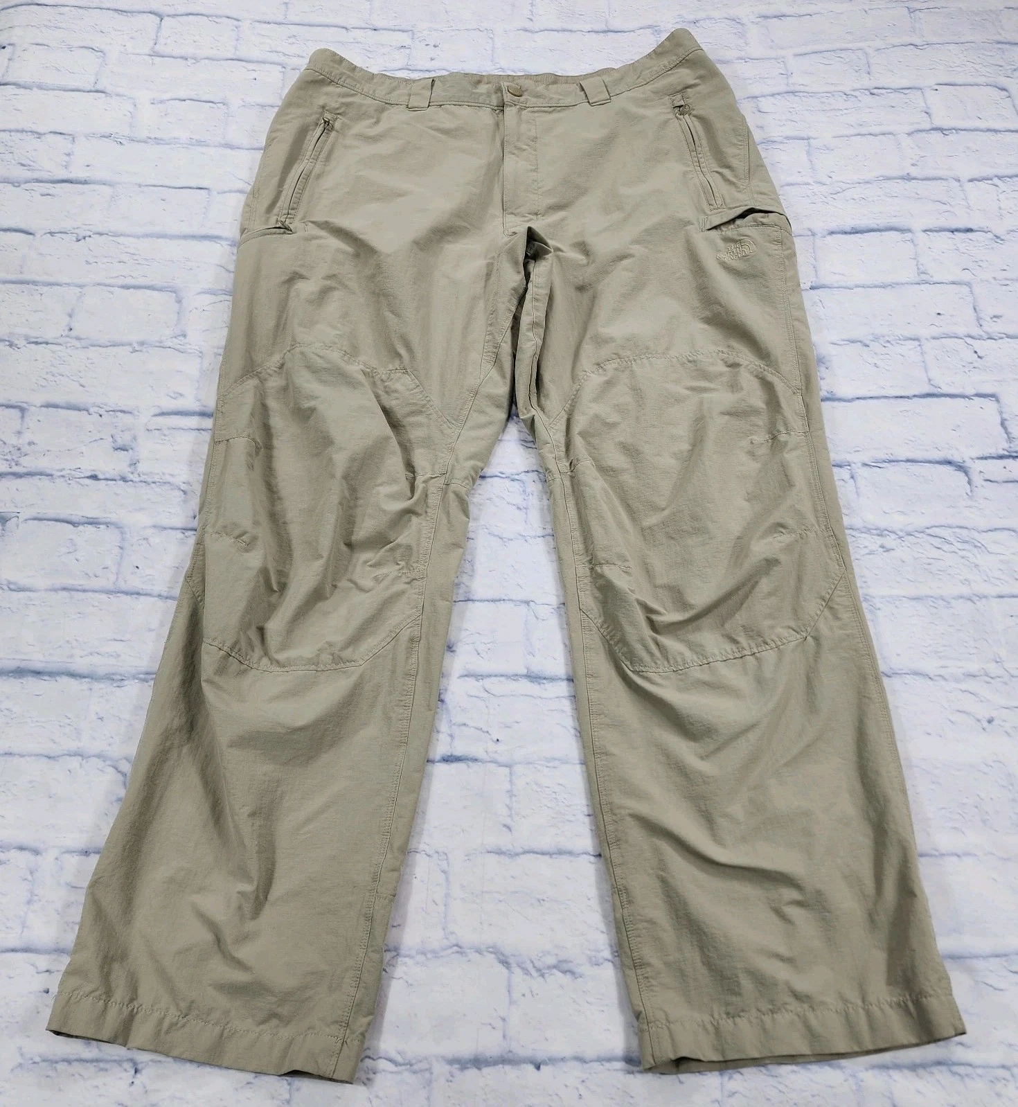 The North Face MENS SIZE 38X32 Paramount Beige Ripstop Hiking Pants 6 Pocket