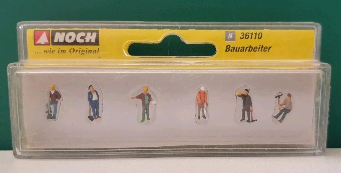 NOCH® Randonneur de montagne avec croix sommet, kit de modélisme réaliste en plastique pour voie N, idéal pour dioramas et aménagement paysager