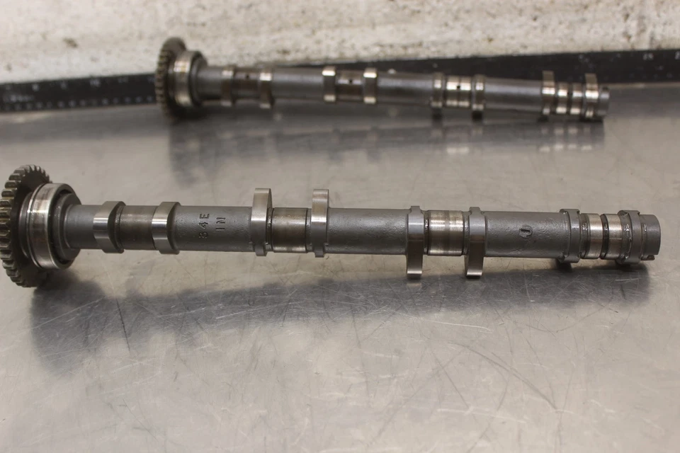 Suzuki GSXR600 1997 árbol de levas levas árboles de levas H153 Foto 2 de 4