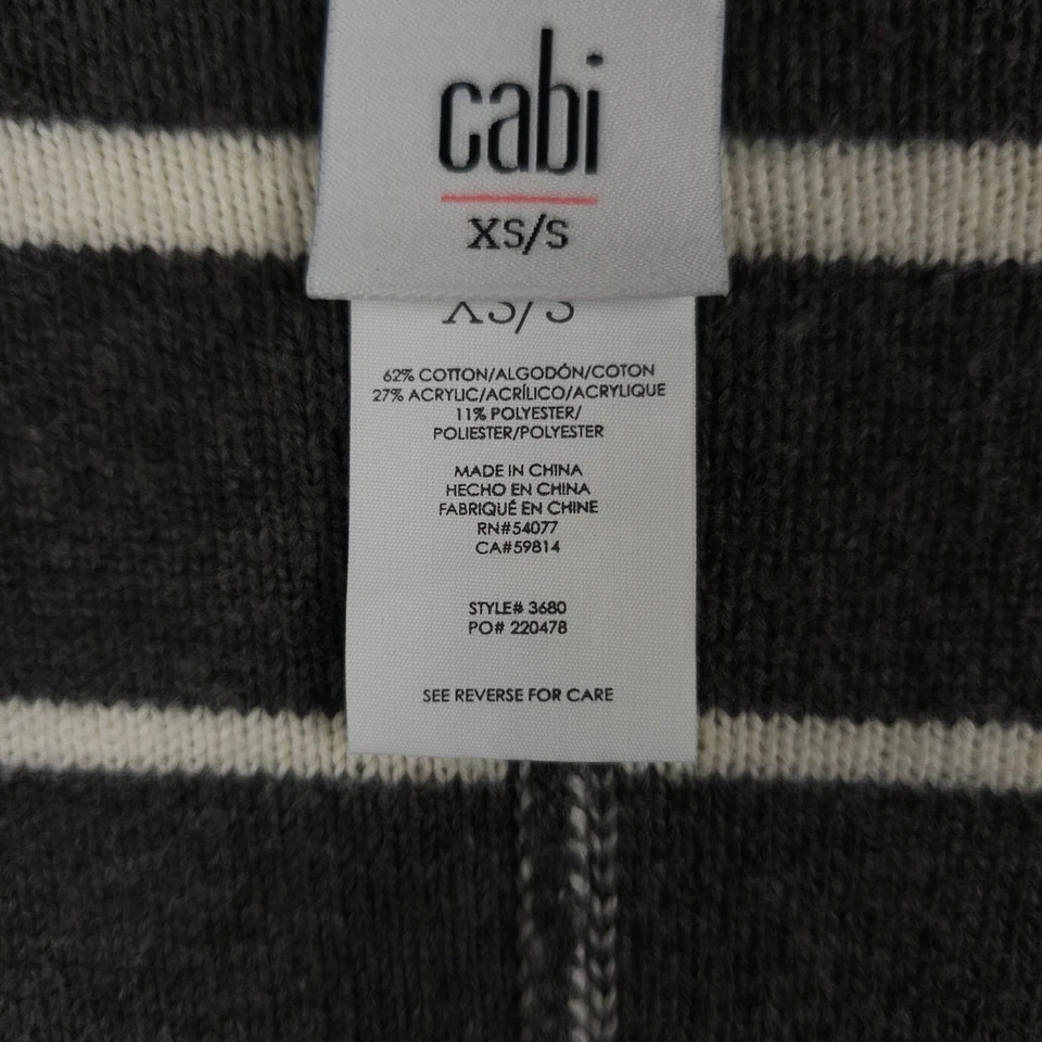 Poncho reversible CAbi Tower Wrap Suéter Mujer XS S Gris Crema Ventana Cuadros Foto 3 de 4