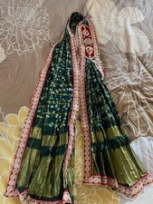 Dupatta for Indian wedding ceremony chunari chunni Khes