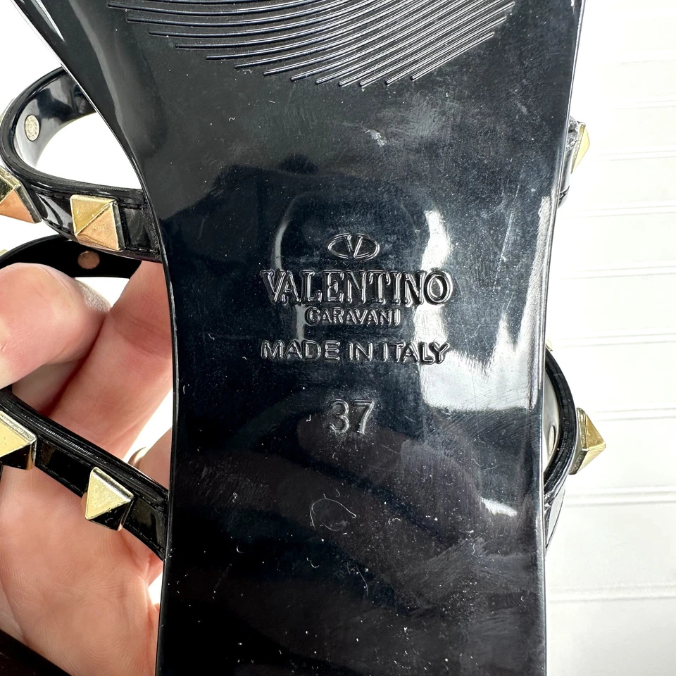 Sandalia Valentino Rockstud Jalea Negra Correa en T Tanga Deslizable Brillante Deslizable PVC 37 Foto 3 de 4