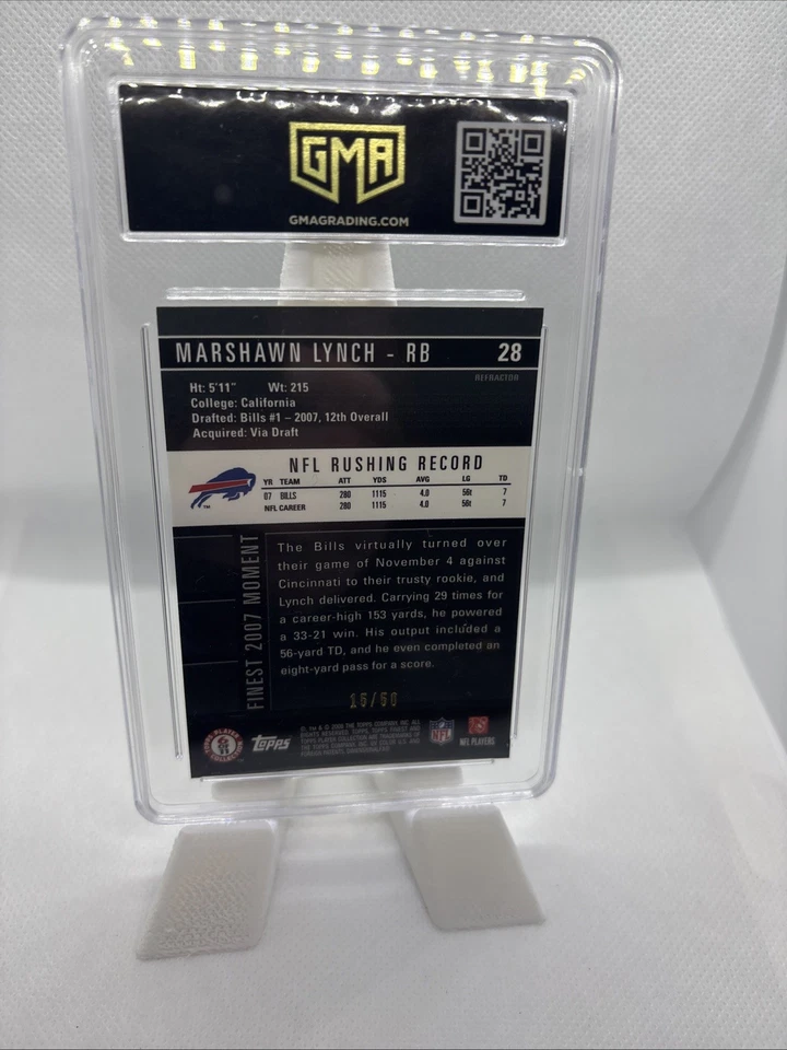 2008 Marshawn Lynch Gold Refractor #28  15/50 Short Print #7804784 - Image 2 of 3