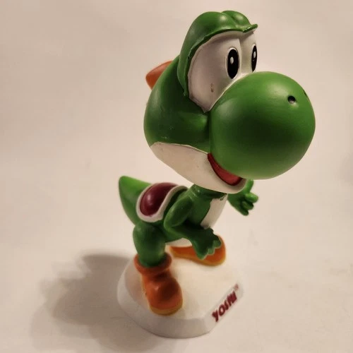 Yoshi Bobblehead Nintendo Super Mario Bros Ceramic BD&A Rare Vintage 2001 Y2K