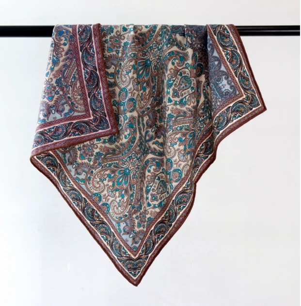 70% Cashmere 30% Silk Neckerchief Shawl Scarf cashew Print 26'' Bandanna Wrap