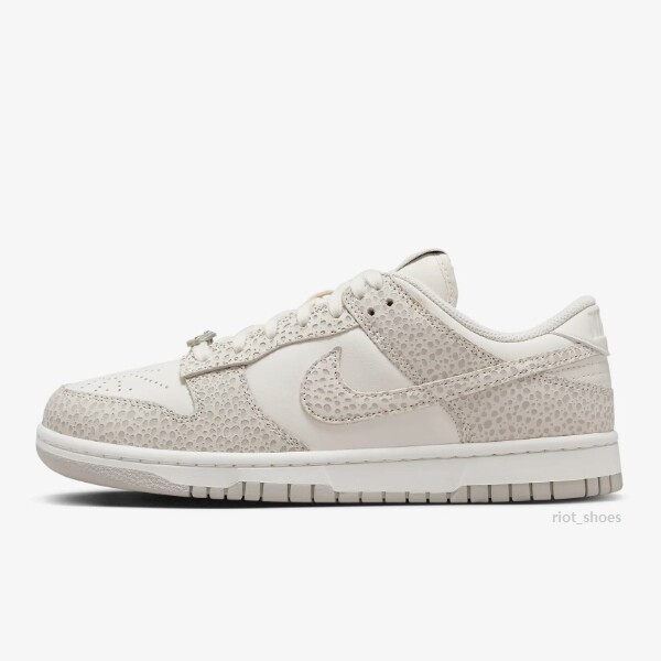 靴 Nike W DUNK LOW Premium 24cm FV6516-300 Nike W DUNK LOW Premium 24cm FV6516-300 - メルカリ