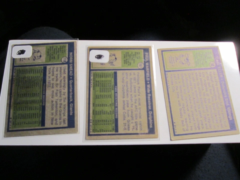 LOT OF 12 1972 TOPPS FOOTBALL CARDS NORM SNEAD JIM OTTO BOB HAYES & MORE BBA-44 - Image 2 of 4