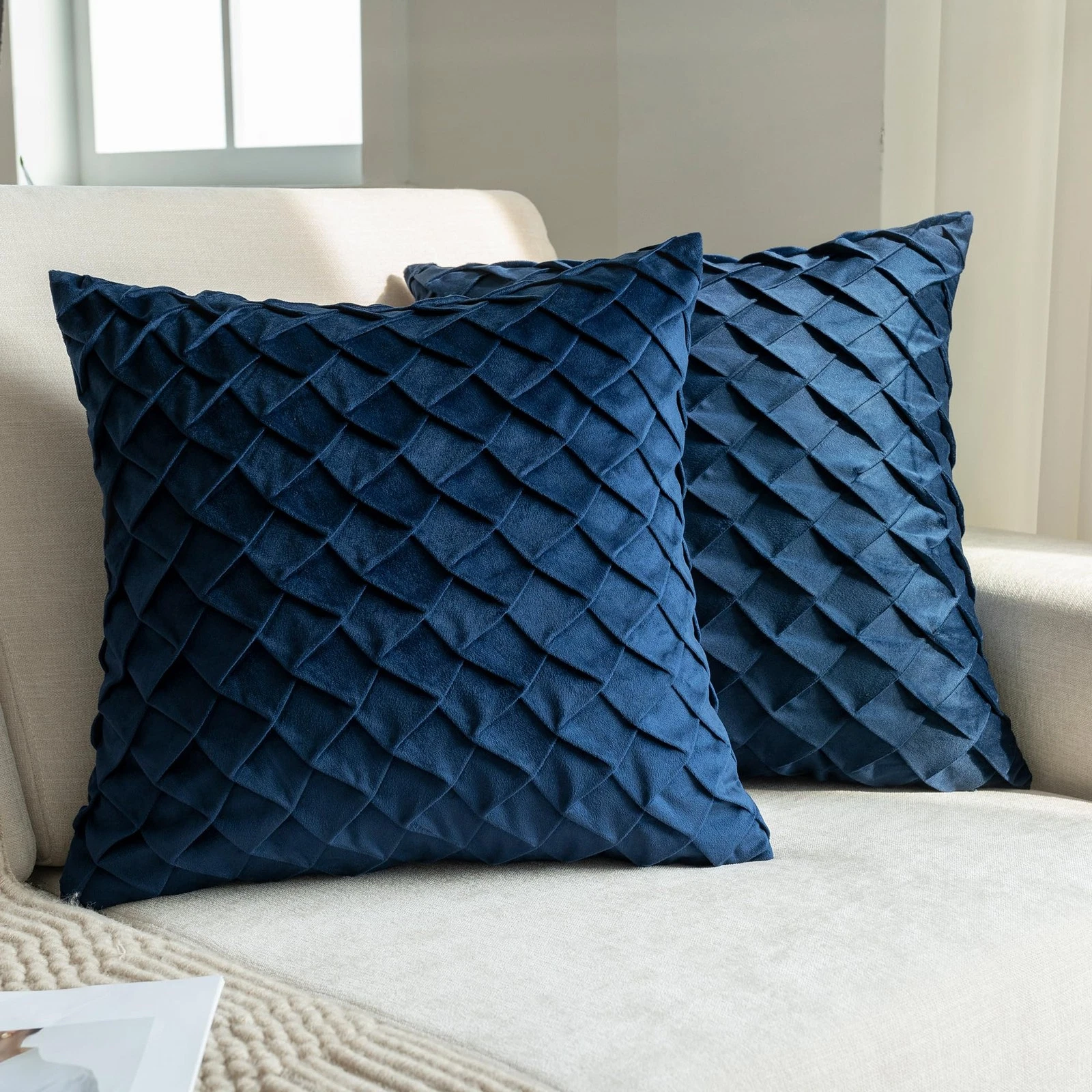 Velvet Decorative Throw Pillow Covers Set of 2, 18x18 Inch Soft Modern Weave ...