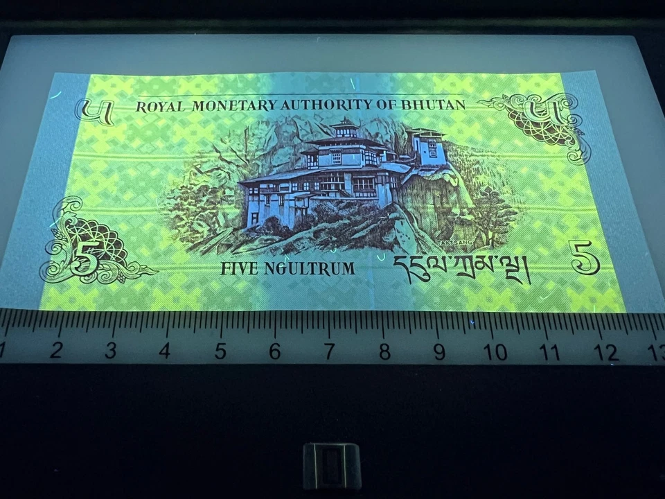 2x Billete de 5 Ngultrum de Bután sin circular Moneda Mundial Billete de papel moneda Foto 4 de 4