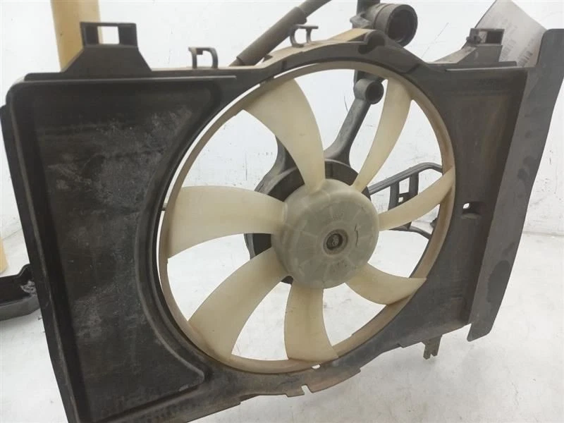 Conjunto de ventilador de motor de ventilador de radiador compatible con 08-14 SCION XD Foto 3 de 4