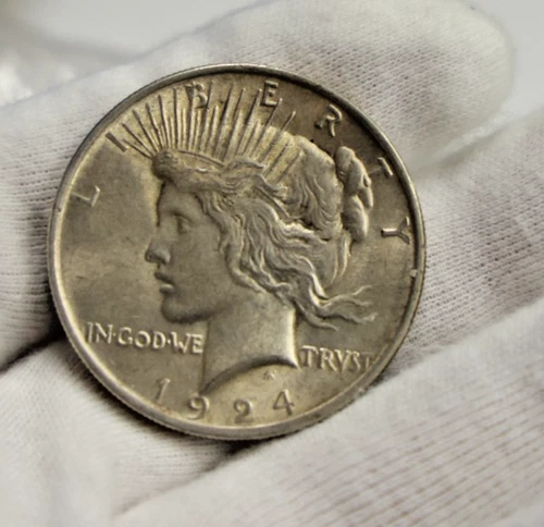 1924 US Peace Silver Dollar $1 AU