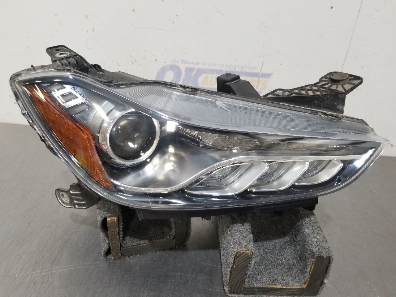 14 2014 MASERATI GHIBLI SQ4 LED HEADLIGHT LAMP RIGHT PASSENGER 670005473