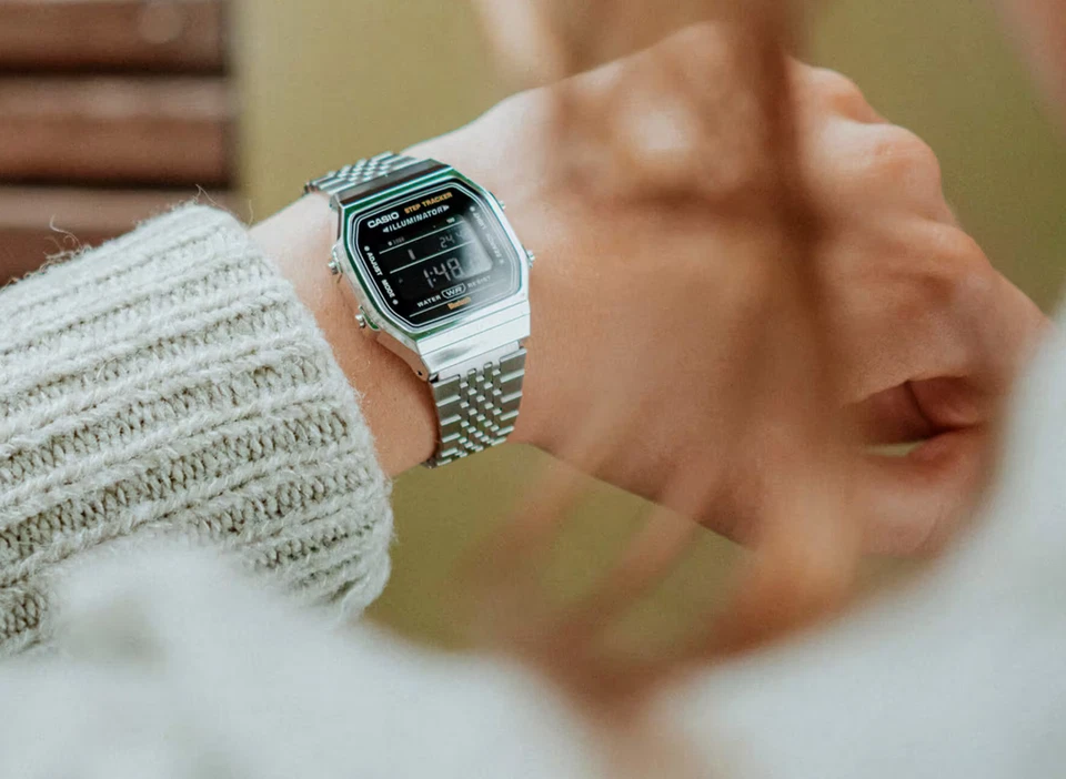 Casio Iconic Unisex Bluetooth ABL-100WE-1BEF ABL-100WE-1AEF ABL-100WEGG-1BEF - Immagine 3 di 4