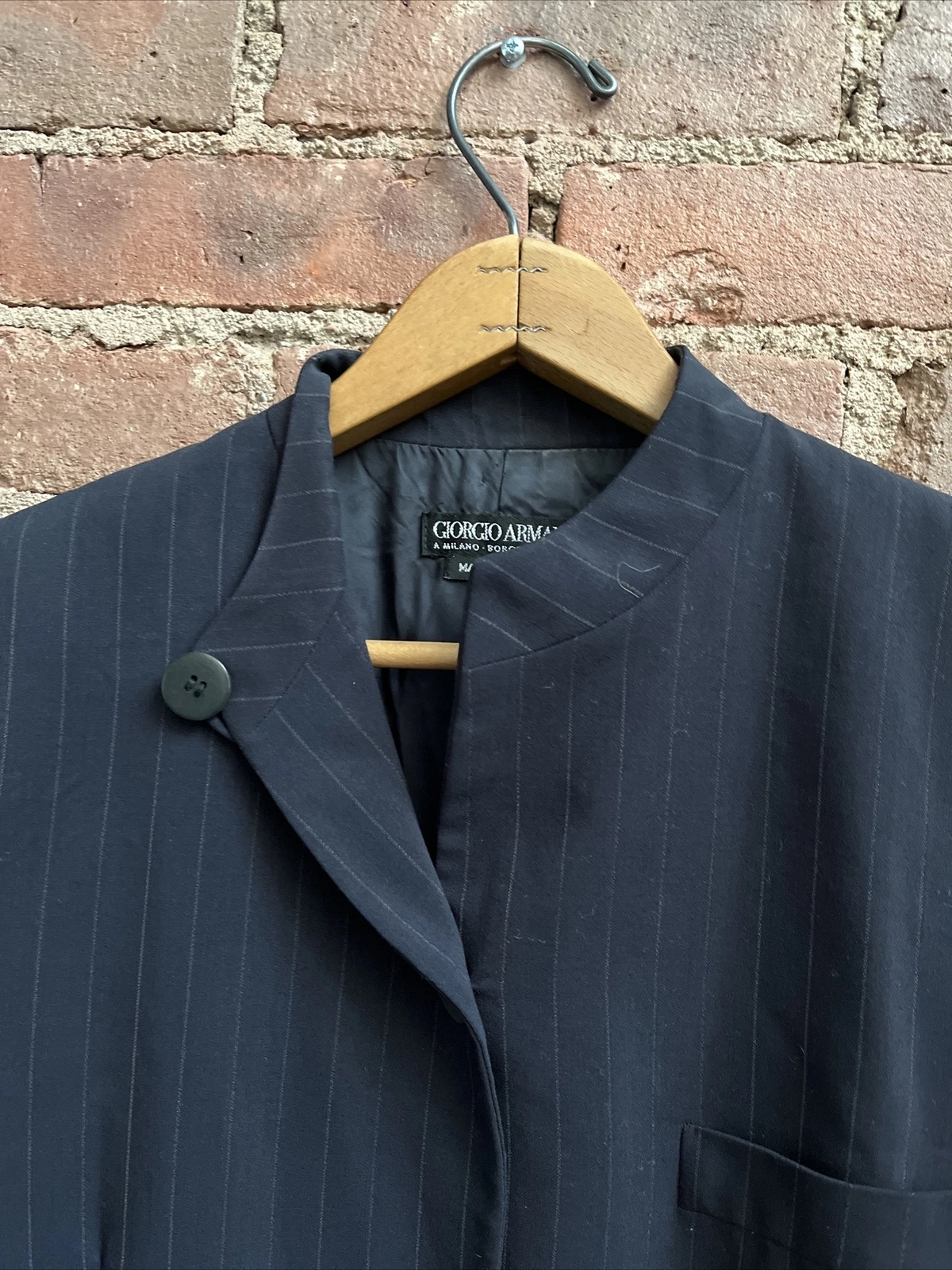 Giorgio Armani — Vintage Giorgio Armani Women's Jacket, Sz Large, Navy Blue Pinstripe, Italy