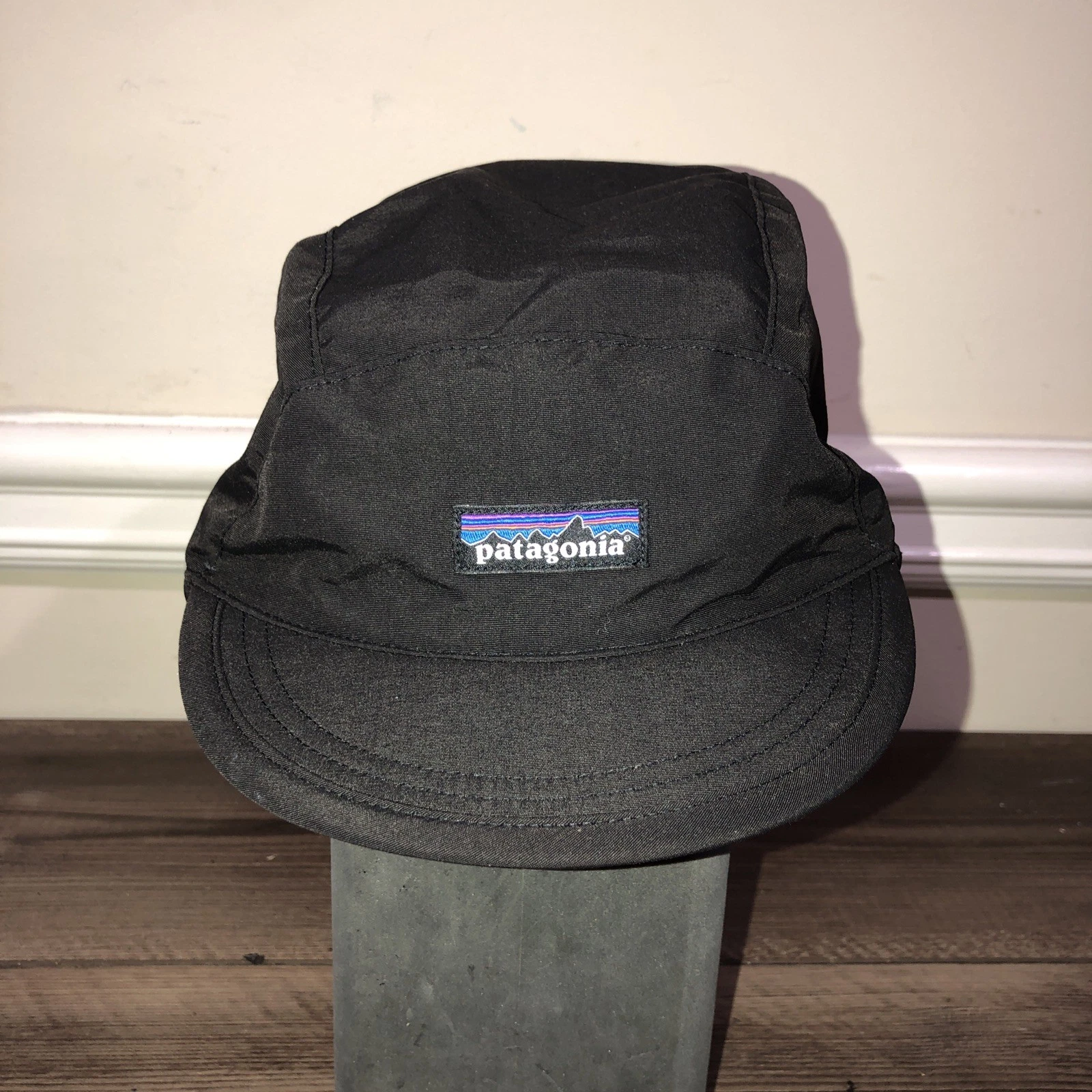 Patagonia Synchilla Fleece lined shelled, duckbill, hat, black￼ Sz Lg adjustable