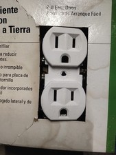  10 Eagle Electric 270W Grounding Duplex Receptacles 15A 125V 2P 3W NEMA 5-15R