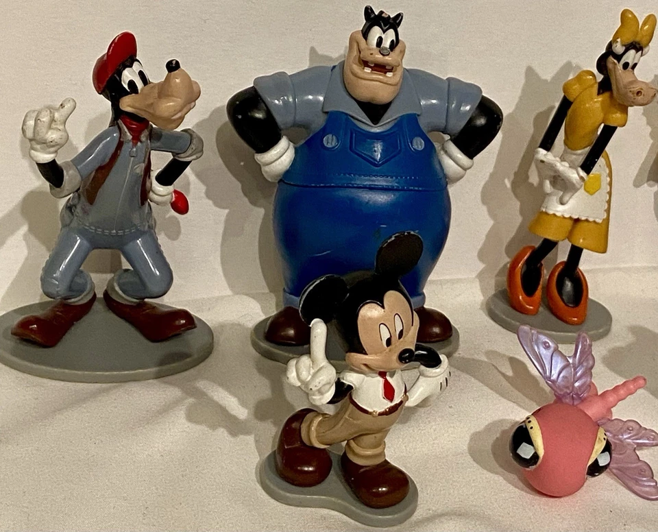 Lote de 14 figuras en su mayoría Disney vintage y actuales de Mickey, Woody, Donald, etc. Foto 2 de 4