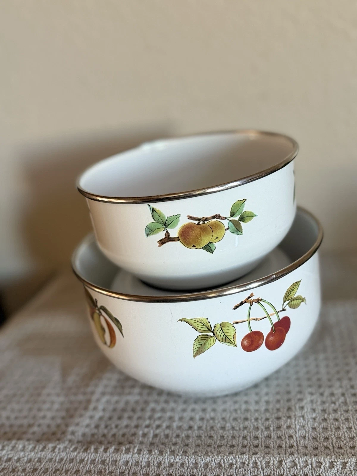 Vintage Mixing Bowls Enamel Tabletop Nesting 2 Fruit Themed Berries Pears Apple