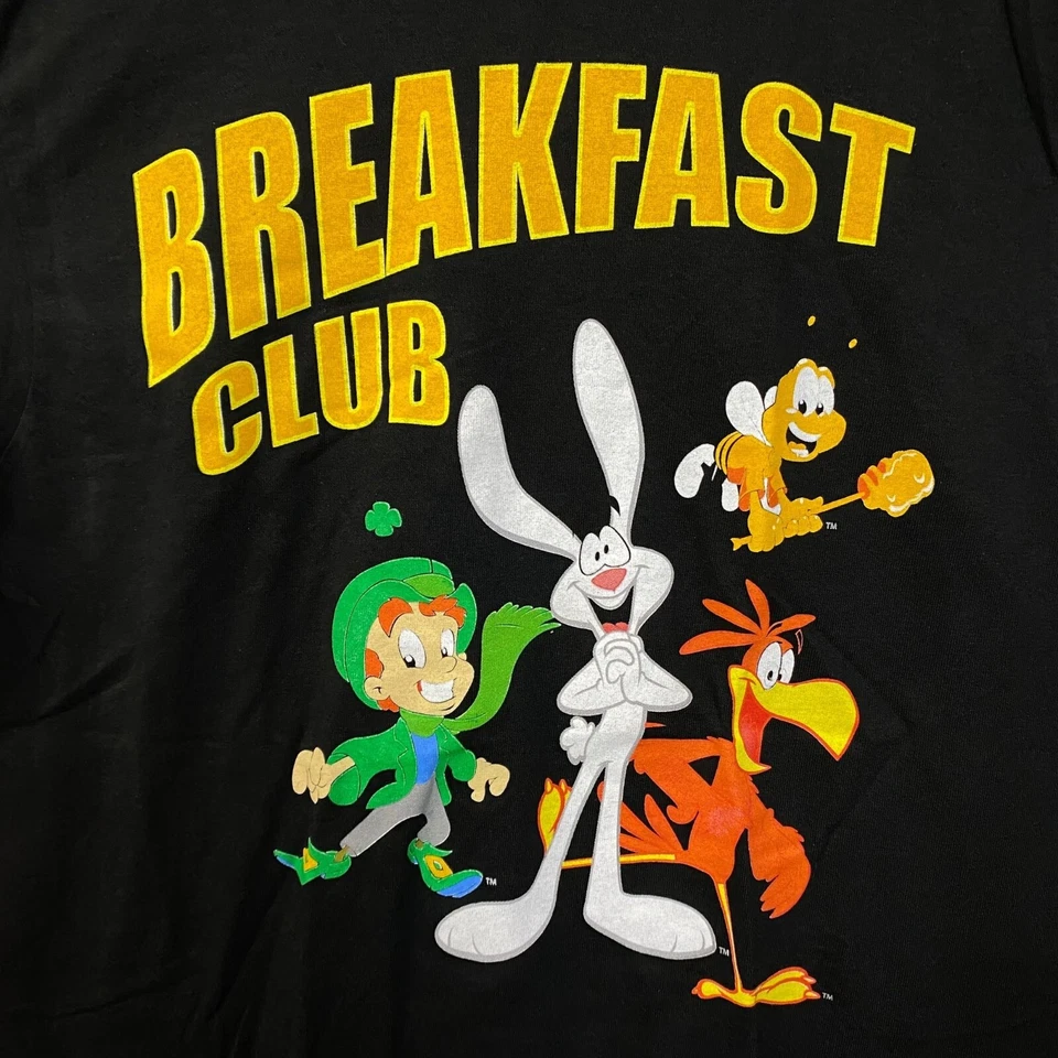 Camiseta Breakfast Club Lucky Charms, Trix Cereal talla mediana Foto 2 de 4