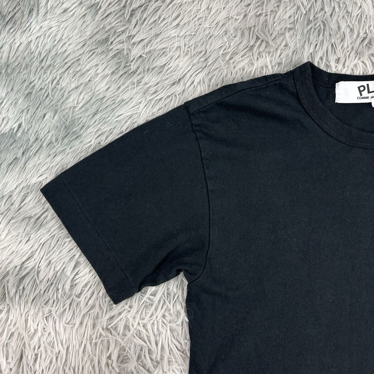 Comme des Garçons Men's CDG PLAY Logo Black Short Sleeve Comme des Garçons Men's CDG PLAY Logo Black Short Sleeve