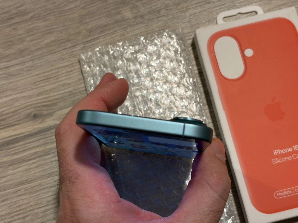 Apple iPhone 16 128Gb Teal 🔋100% 🔄 31 ✚ Custodia Mandarancio 🌟Come NUOVO - Immagine 3 di 4