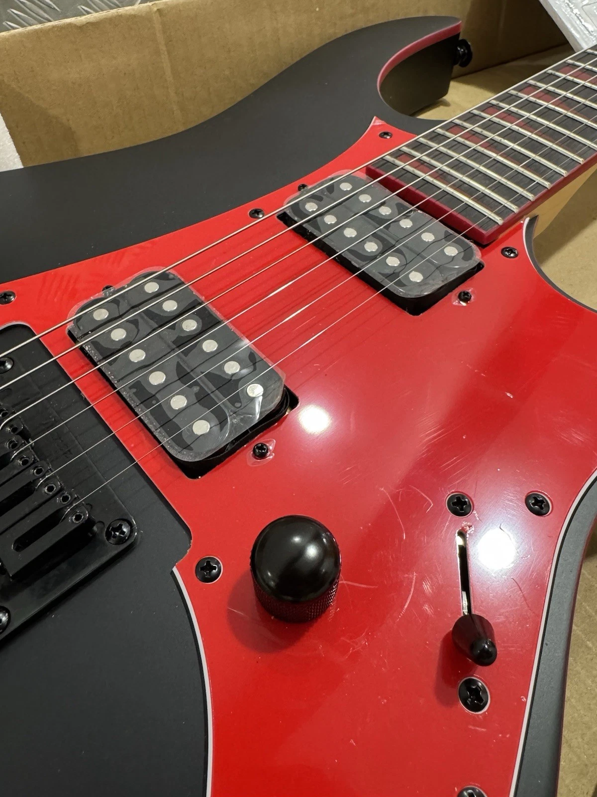 Ibanez GIO Series GRG131DX-BKF Electric Guitar Black Red New But Slight Damage 3