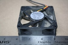 FOXCONN MODEL PV802512M BRUSHLESS FAN 12V 0.22A