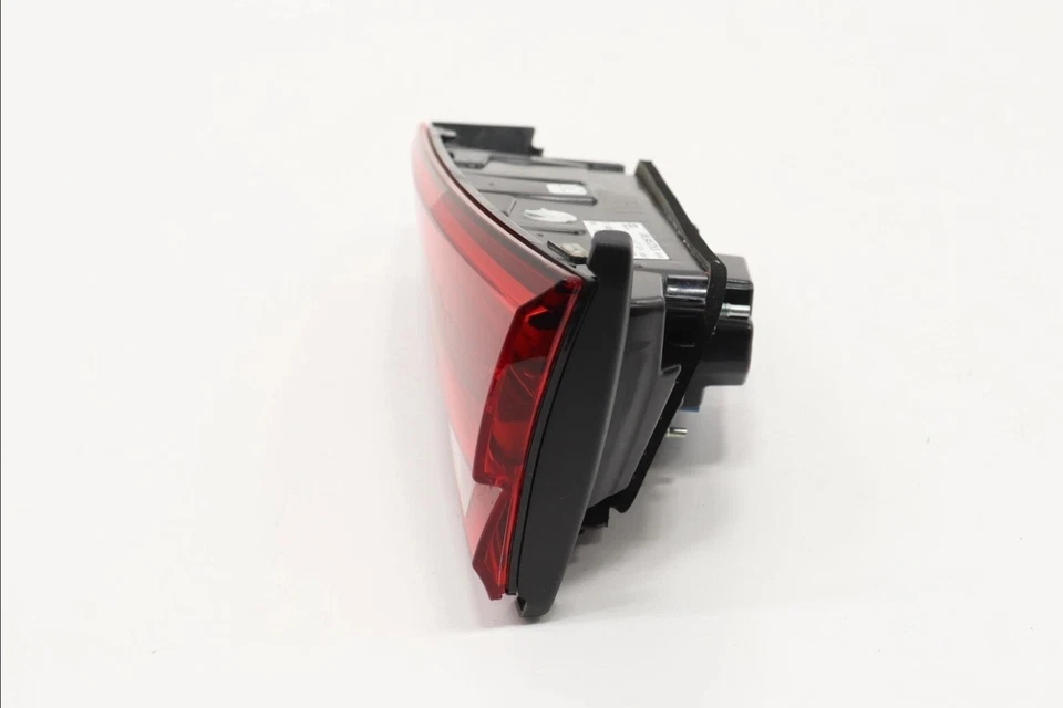 🏅 2017 2018 2019 年奥迪 A3 S3 尾灯右内 LED 原始设备制造商✅ 8V5945076B — 第 4/4 张图片