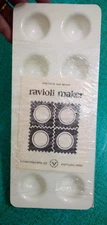 RAVIOLI MAKER WITH PRESS #510 VITANTONIO MFG CO MAKES 10 No Original Box