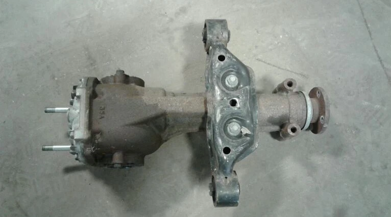 2012-2016 Subaru Impreza Rear Differential Carrier Assembly 3.70 Ratio - Image 3 of 3