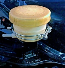 Mk1 Ford Escort TwinCam RS 1600 Mexico Brake & Clutch Fluid Reservoir Wire Clip