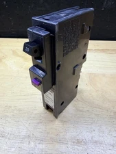 Square D HOM120PDF 1 Pole 20 Amp 120V Plug On Neutral AFCI /GFCI New Surplus