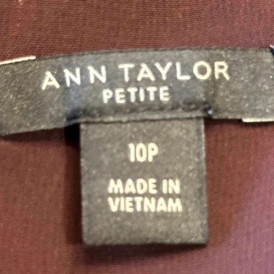 Mono para mujer Ann Taylor 10 Petite borgoña sin mangas con lazo en la cintura Foto 3 de 4