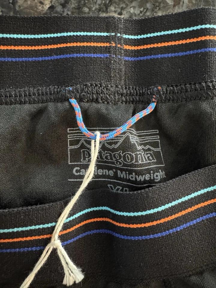 Boné baselayer Patagonia Capilene peso médio MW parte inferior masculina GG Calça preta 44485 - Imagem 4 de 4