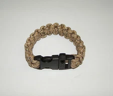 Desert Camo 7 Strand 550 Paracord Whistle Bracelet - Fits Eight-Inch Wrist - NEW