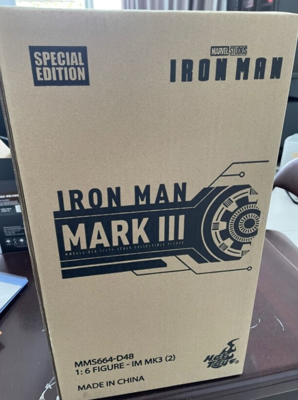 In Hand Hot Toys MMS664D48B Iron Man 1/6 Mark III (2.0