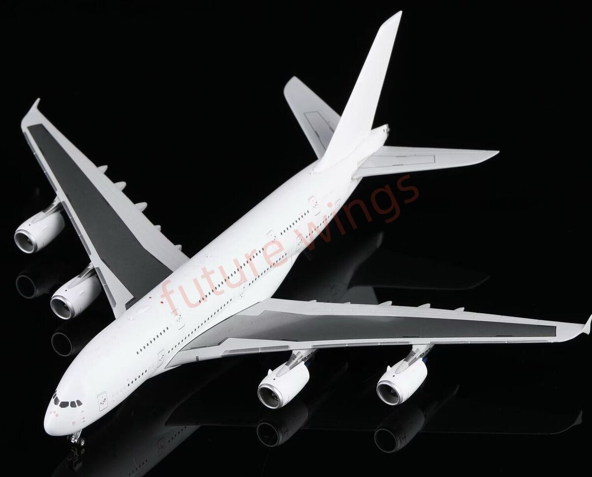 【新品】AIRBUS A380模型　1/400SCALE Airbus A380 1:400 plastic Airplane Model