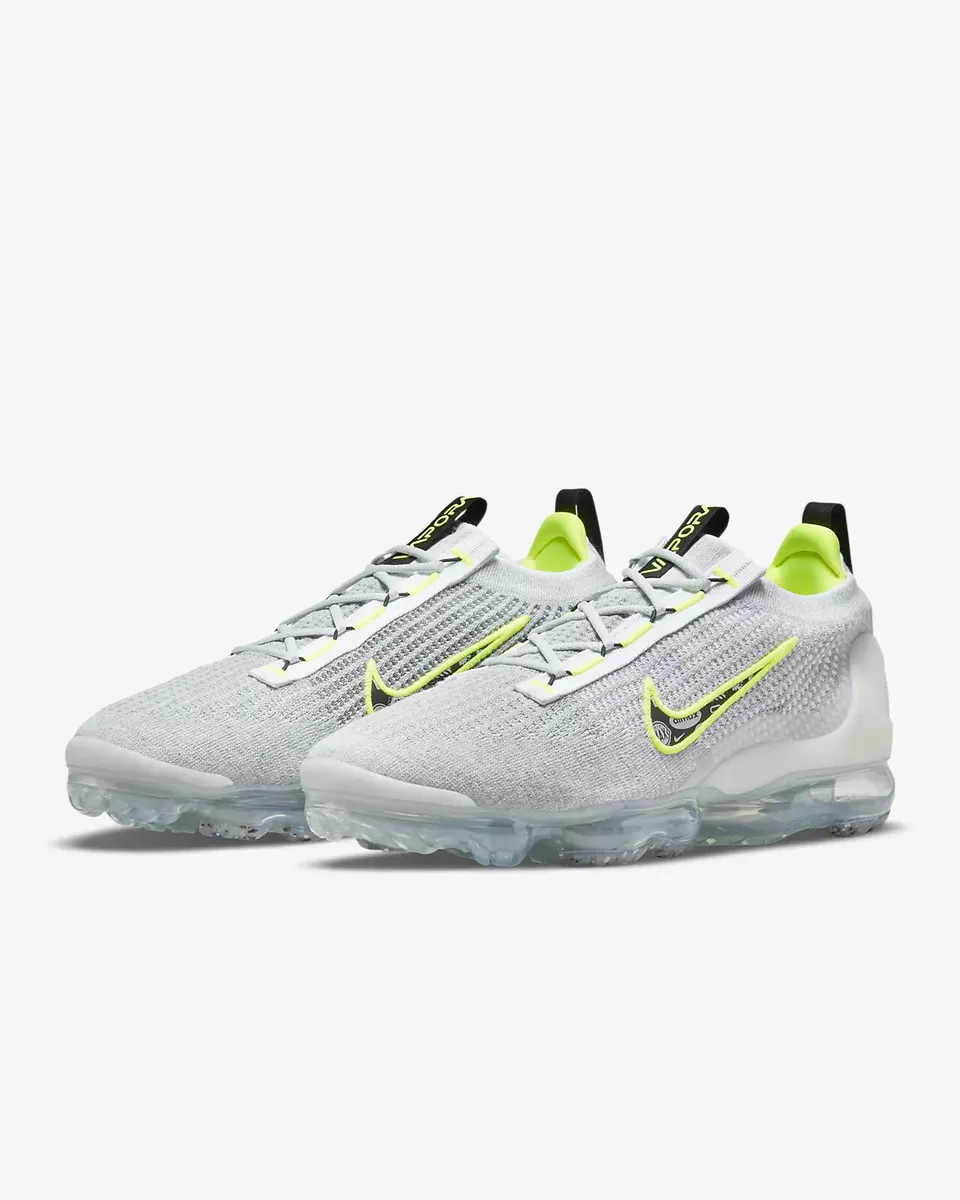 How much sales do vapormax weigh