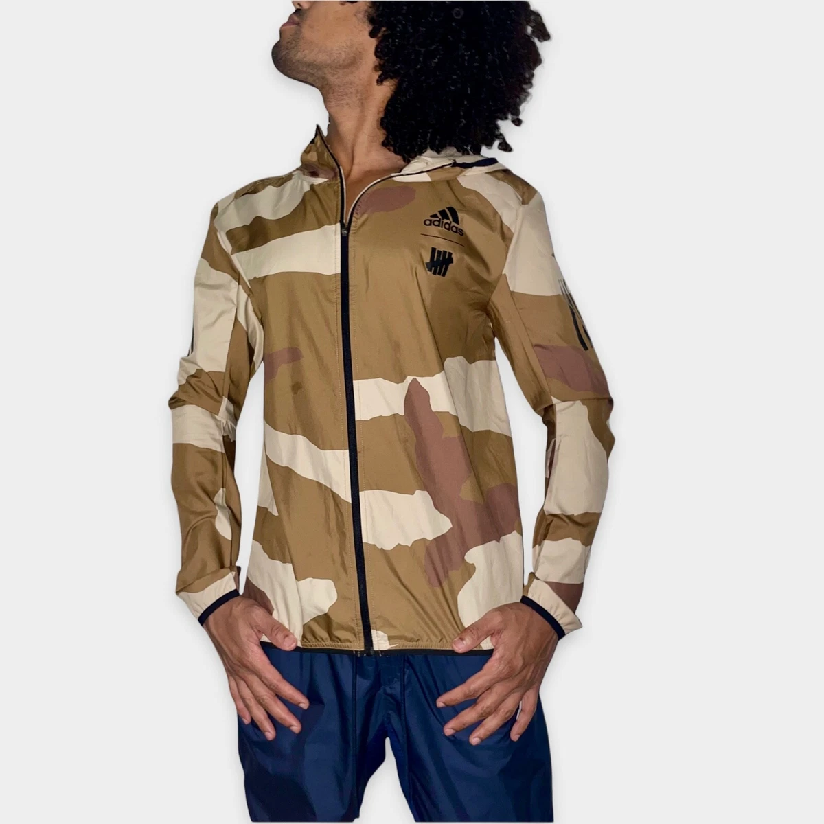 ADIDAS X UNDEFEATED PERFORMANCE RS DESERT CAMO WINDBREAKER JACKET CZ5947  SIZE SM