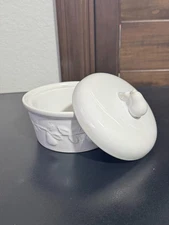 Vintage White Ceramic Lidded Casserole Dish Pear Relief Design Made In Taiwan 5.