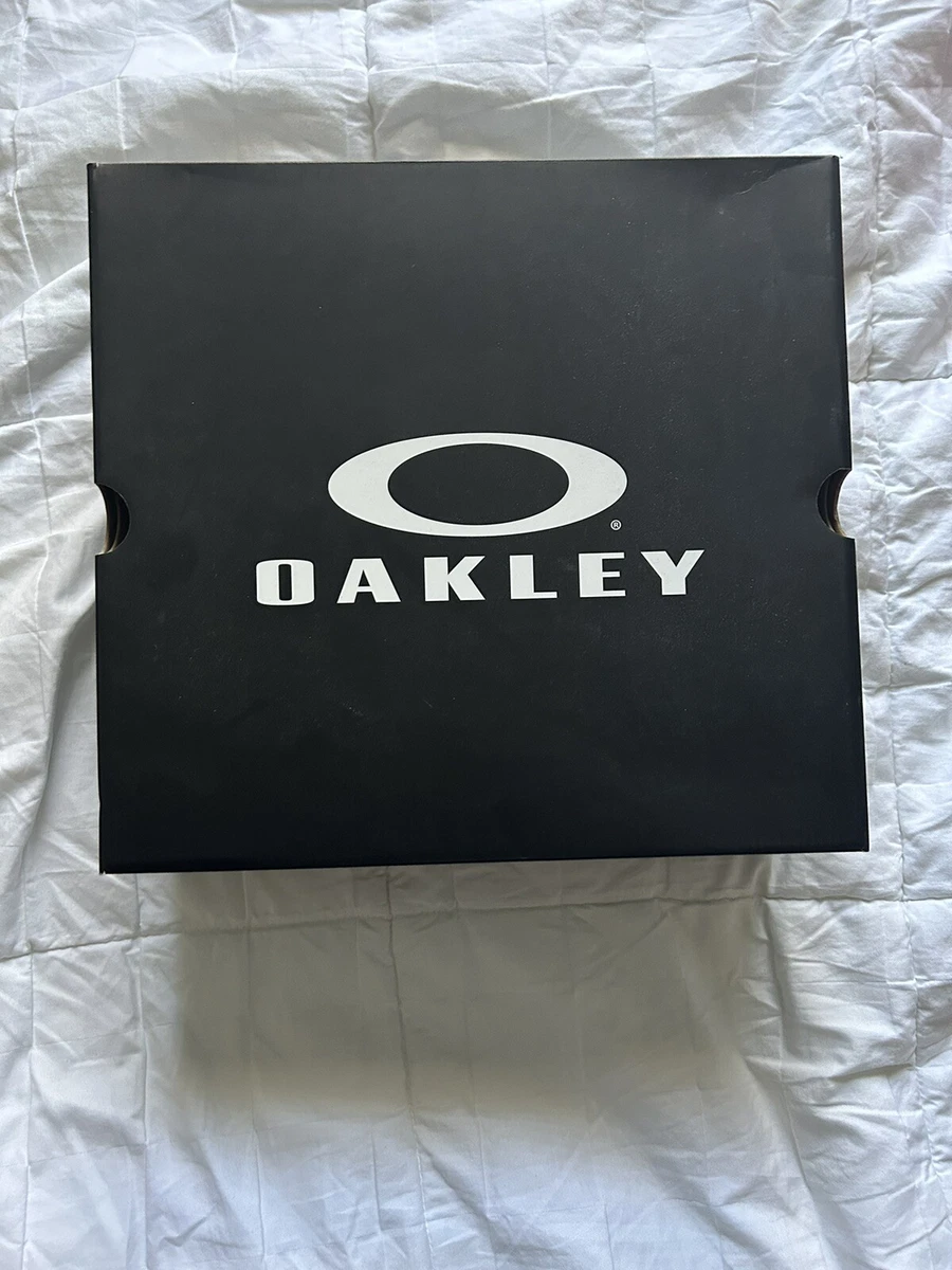 Oakley light deals assault