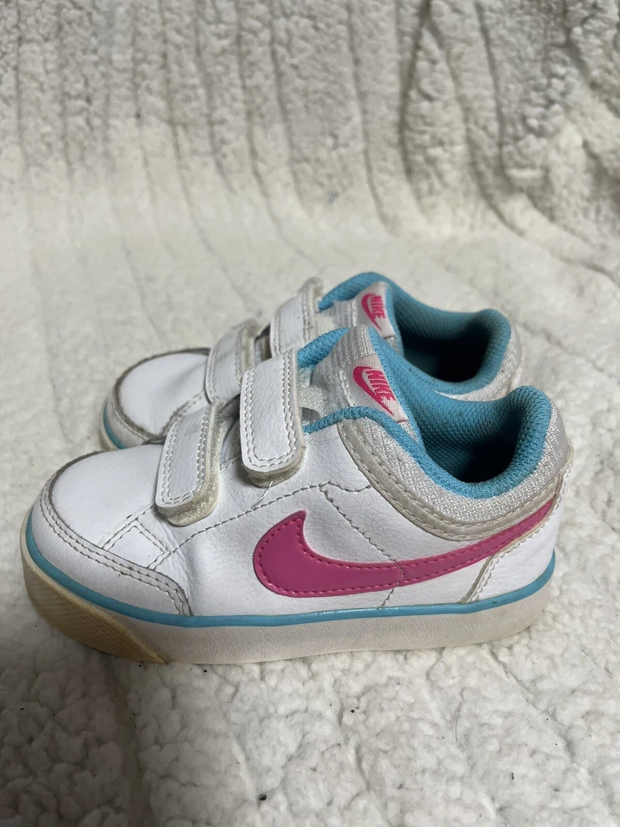 nike 3 strap shoes