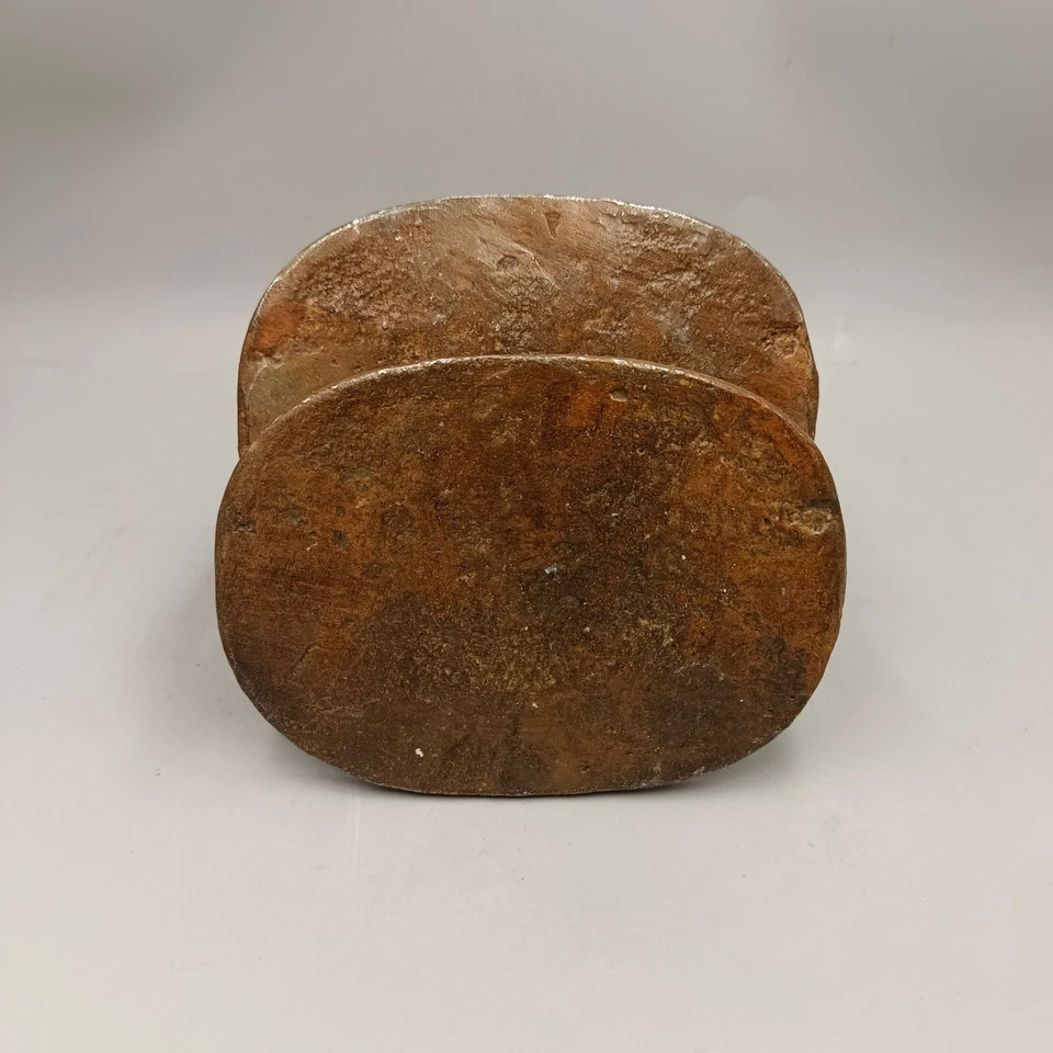 Un par de estribos de hierro con cabeza de dragón Foto 4 de 4