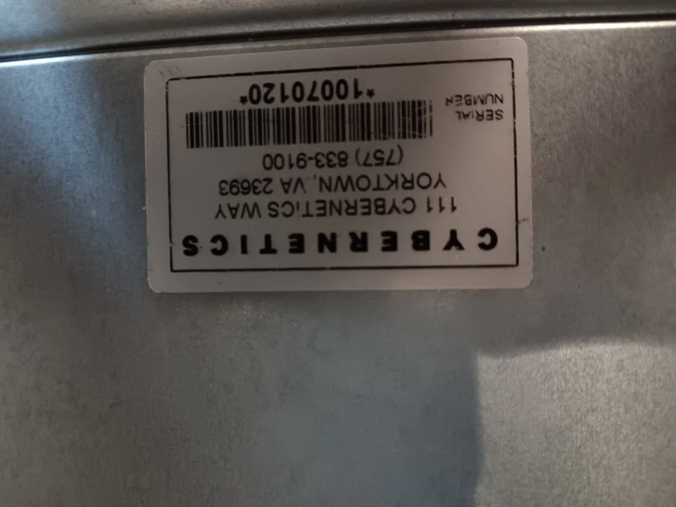 CYBERNETICS miSAN V SERIES 8 BAY STORAGE SERVER -NO HARD DRIVE - Image 3 of 3