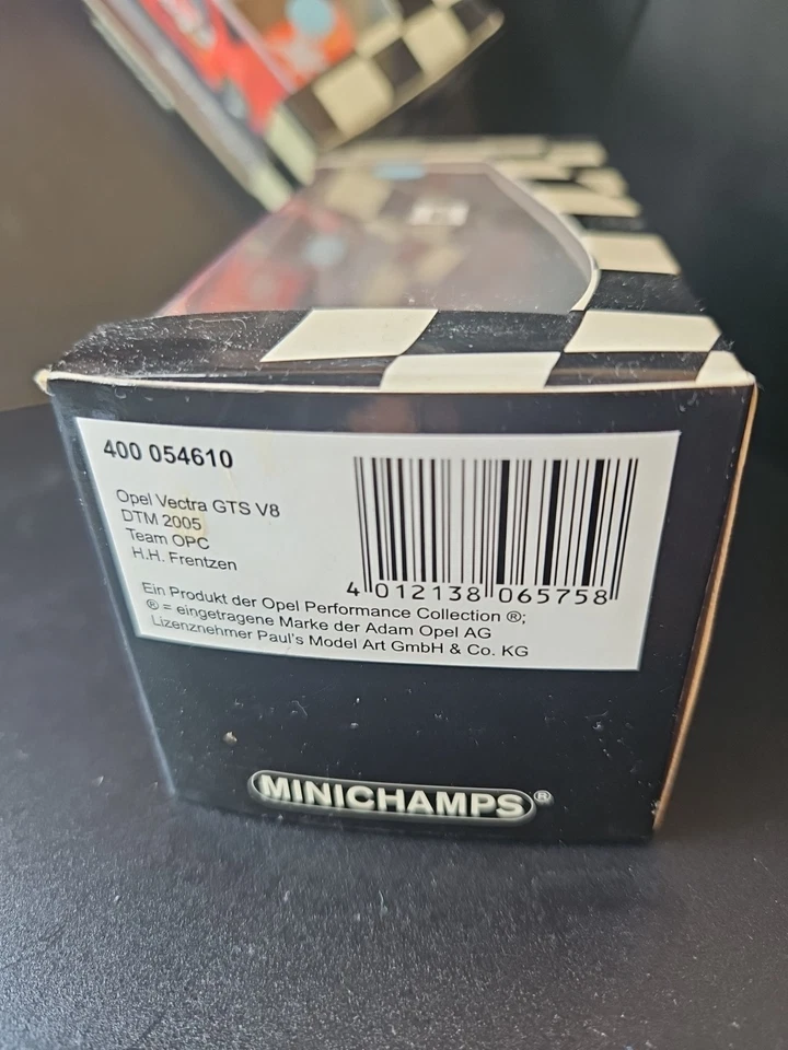minichamps 1/43 400054610 Opel Vectra Gts V8 DTM 2005 Team OPC H.H. Frentzen - Immagine 2 di 2