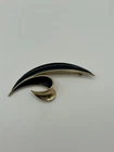 Vintage Crown Trifari Enamel And Gold Tone Brooch Pin Estate Jewelry