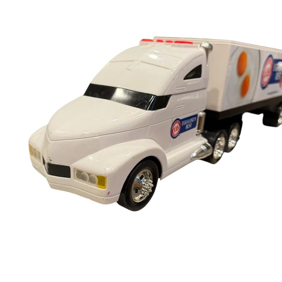 "Mejor tractor semirremolque EggLands plataforma grande 16 ruedas funciona puerta faltante 22""" Foto 2 de 4