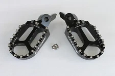 AIRTIME CNC BILLET WIDE FAT FOOT PEGS YAMAHA YZ450F MONSTER (2023-2026) -BLACK47