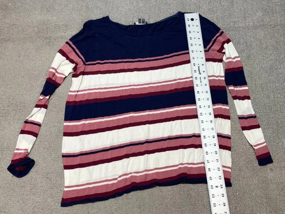 Camisa feminina Vince listrada rosa, branca e azul manga longa tamanho G - Imagem 3 de 4